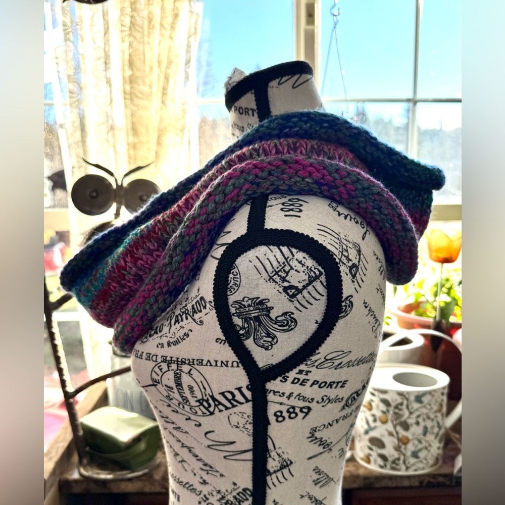Hand Crafted Multicolor Knit Scarf - Picture 6 of 16